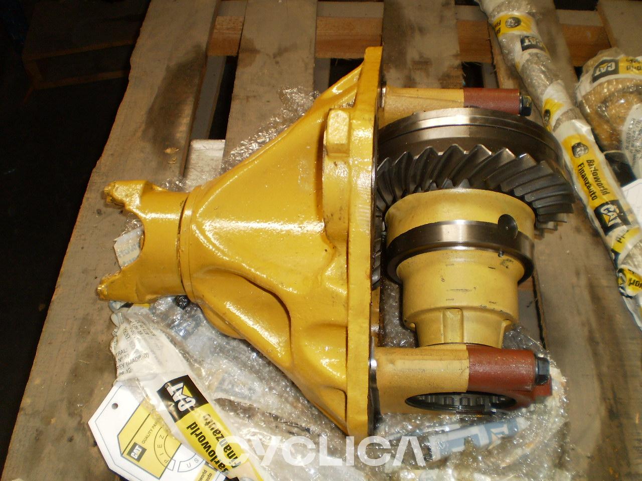 Grupe fuqie  PIEZAS US 2385258U - 1