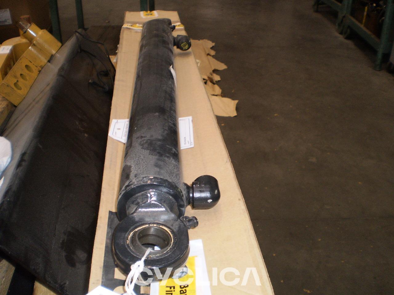 Hidráulico  PIEZAS US 2717760U - 2
