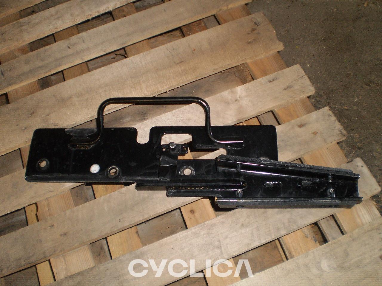 Друго  962M 4776040U - 1