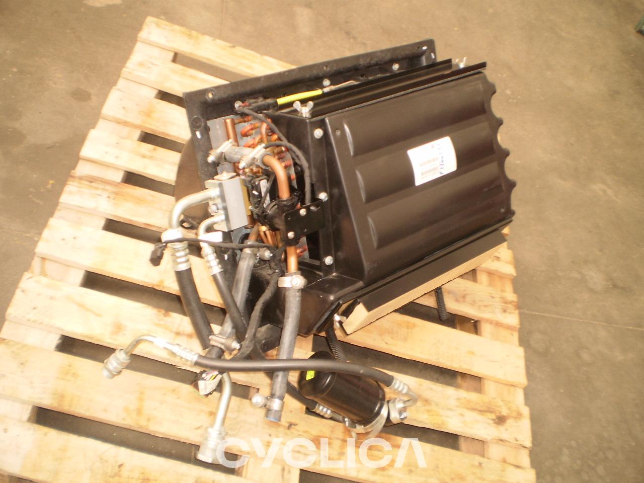 Otros  962M 4377412U - 1