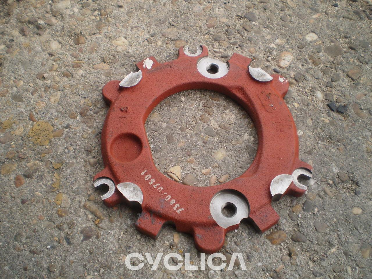 Grupe fuqie  PIEZAS US 8I3882U - 1