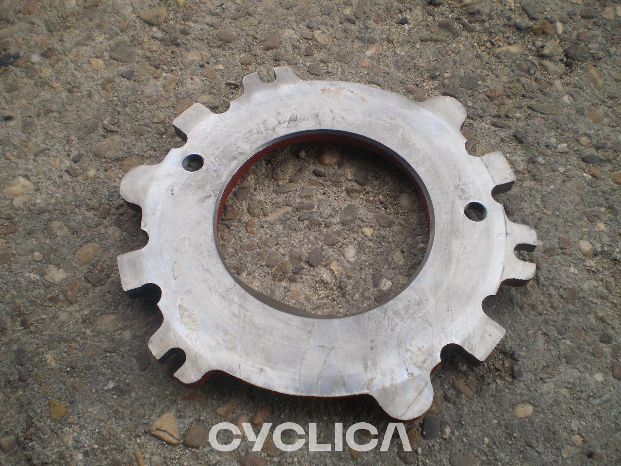 Grupe fuqie  PIEZAS US 8I3882U - 2