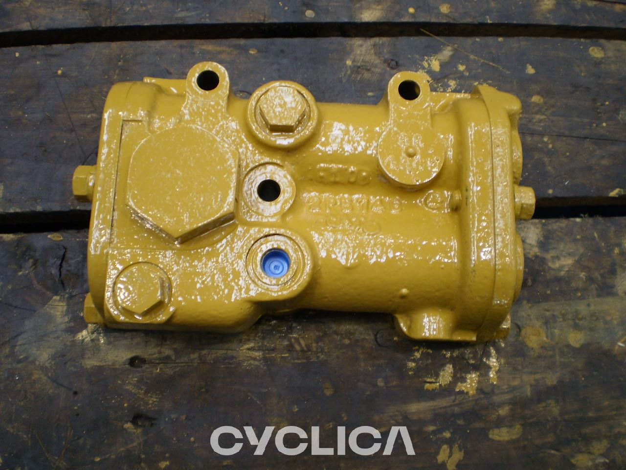 Idraulico  PIEZAS US 5R4349U - 1