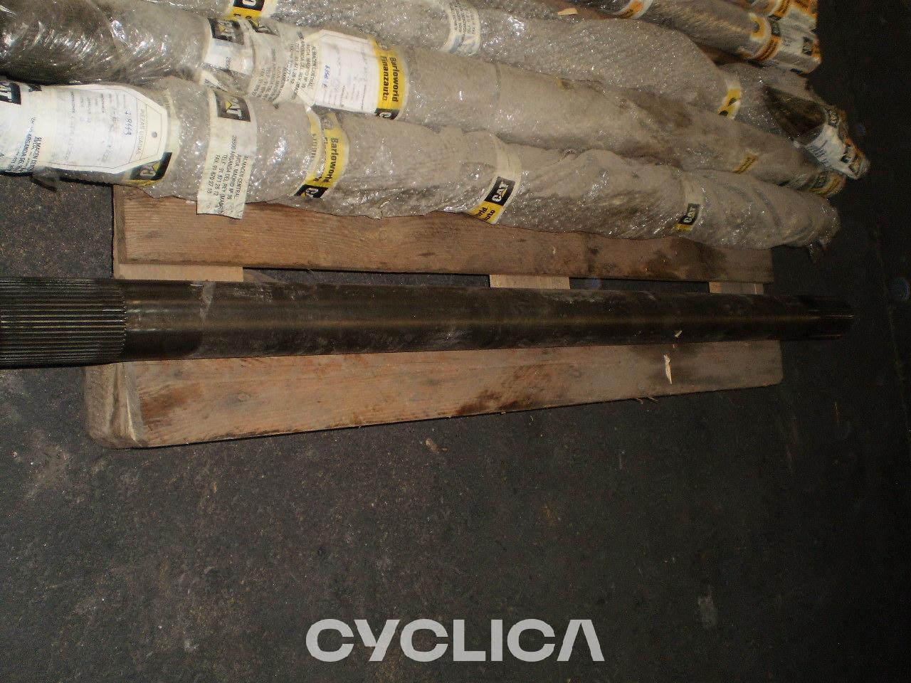 Grupe fuqie  PIEZAS US 7V8449U - 2