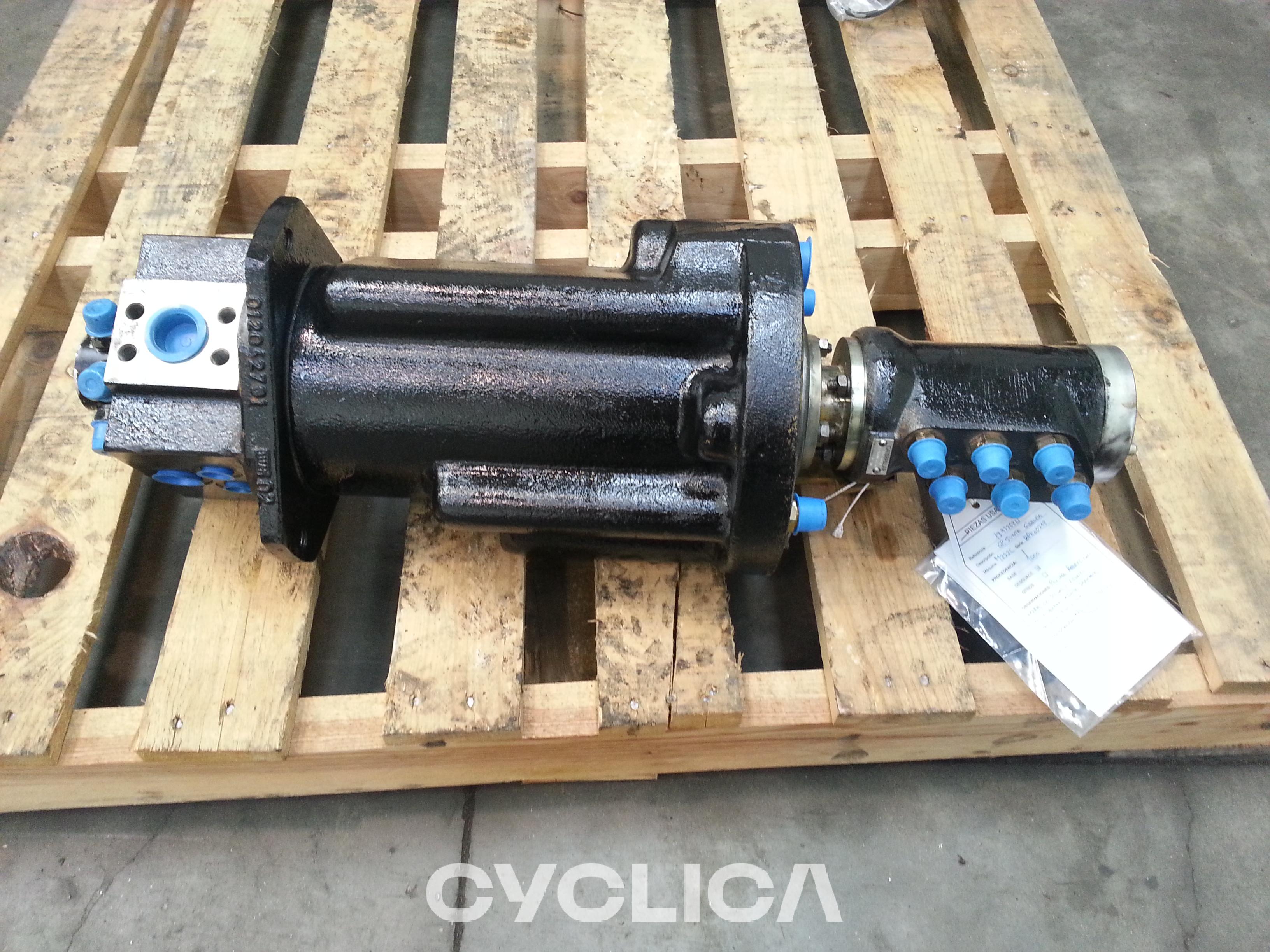 Hidraulički  M322CIM 1393368U - 1