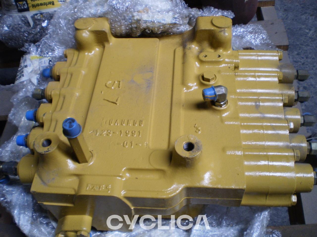 Hidraulički  330BLMEH 1732958U - 2