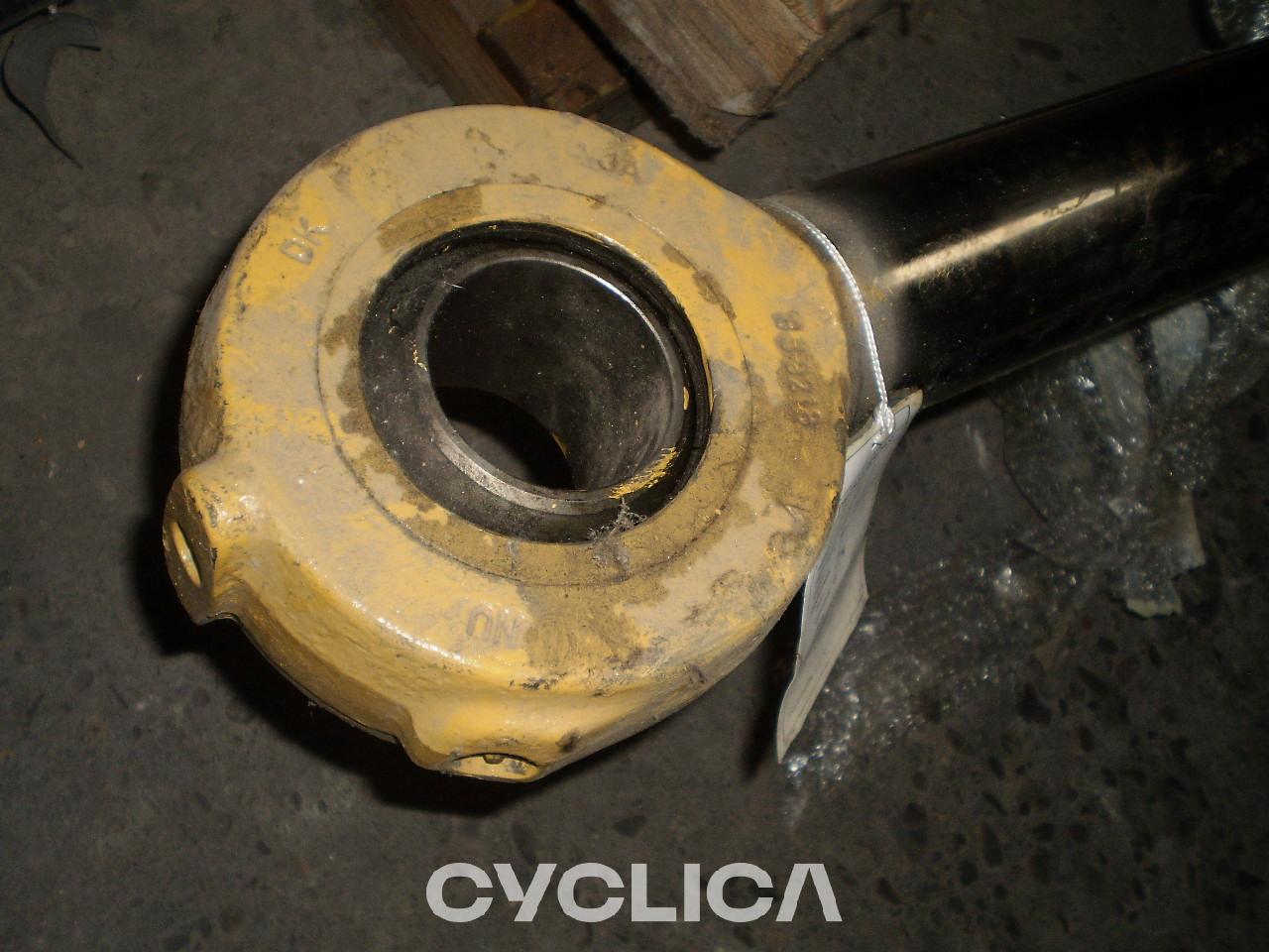 Hydraulic  PIEZAS US 8J9218U - 2