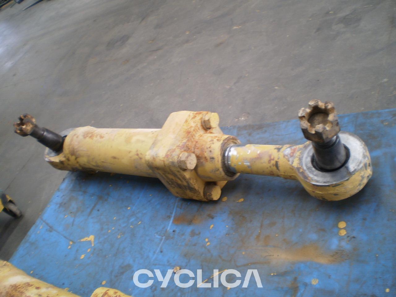 Idraulico  773B 7J7686U - 1