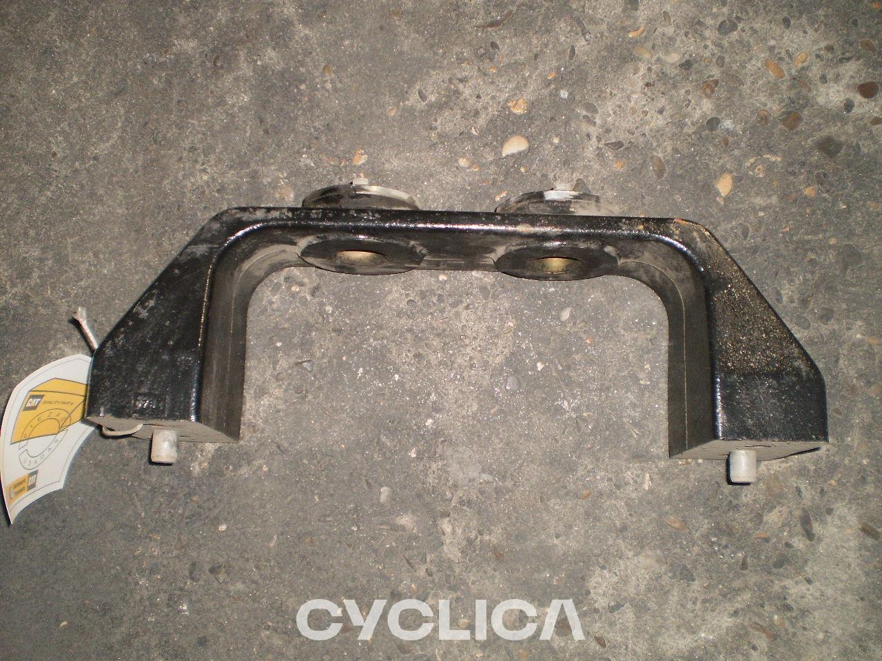 Implementa  PIEZAS US 2044047U - 2