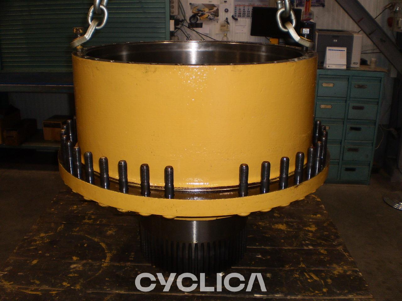 Pogonski sklop  988B 9V1290U - 1