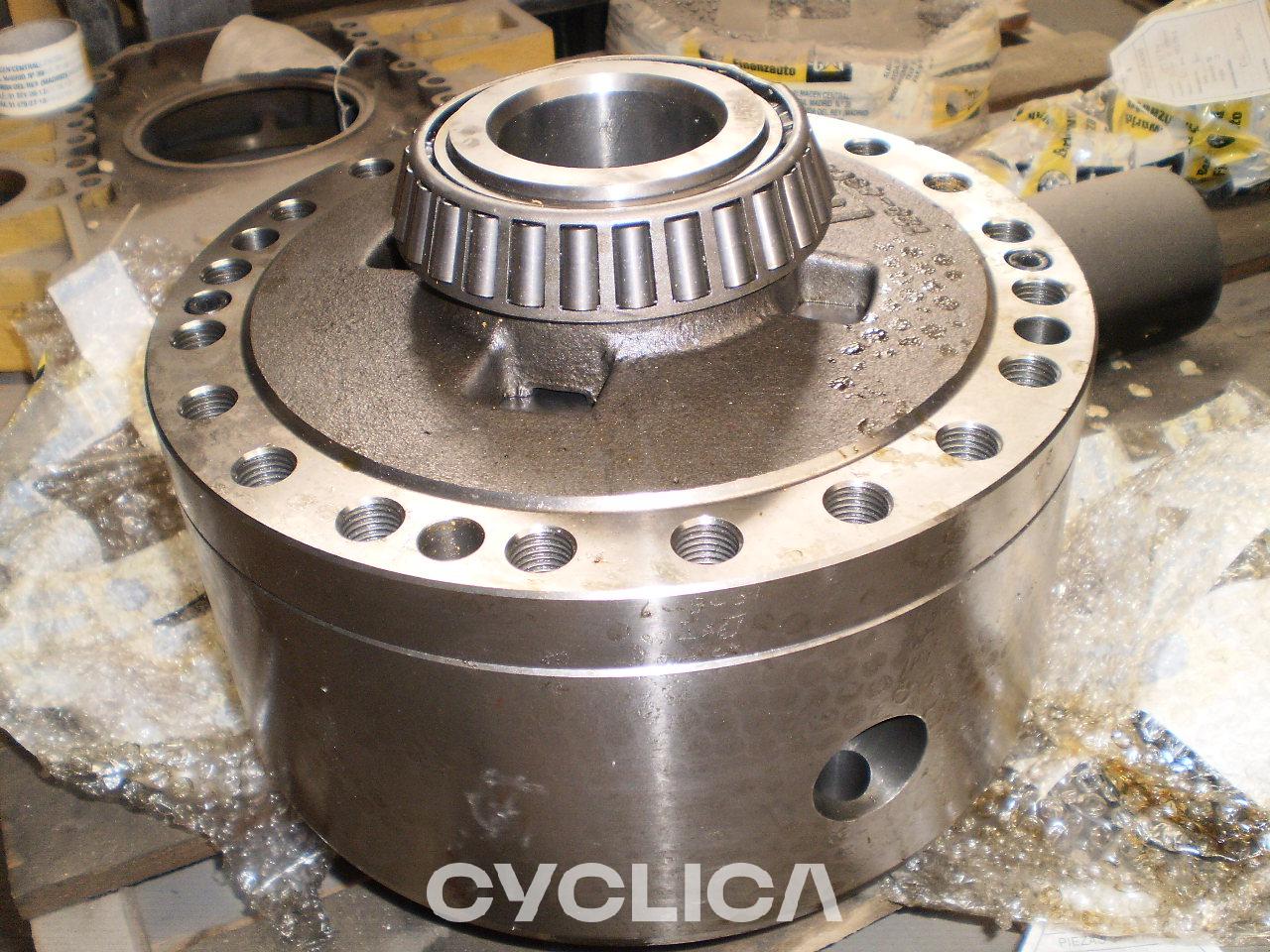 Pogonski sklop  966G 1294304U - 1