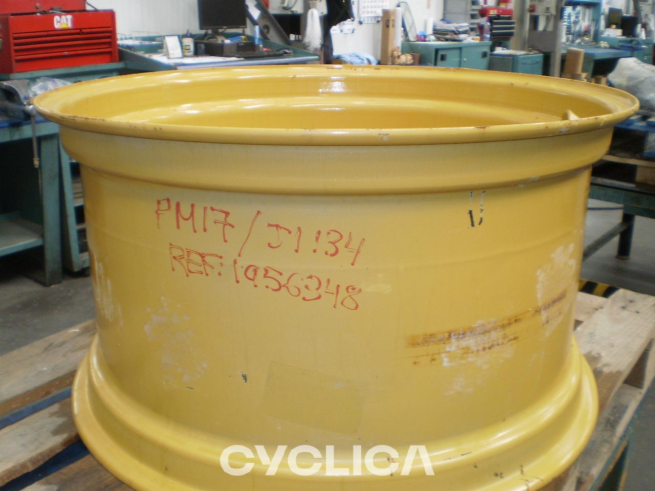 Погон  PIEZAS US 1956348U - 2