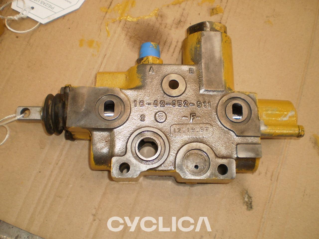 Idraulico  438C 1528183U - 1