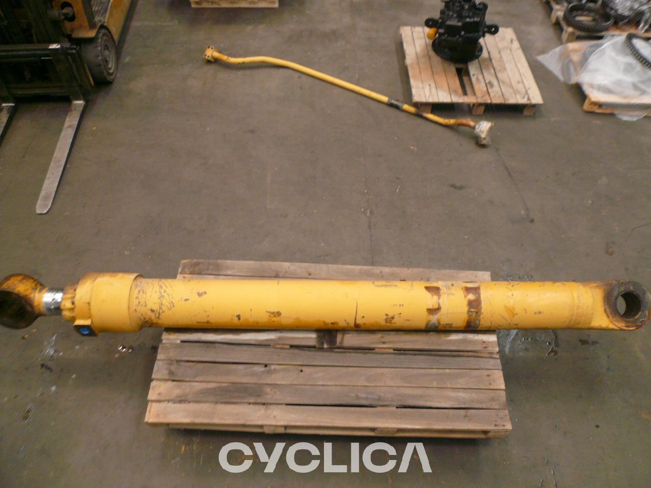 Hidraulički  PIEZAS US 1799794U - 2