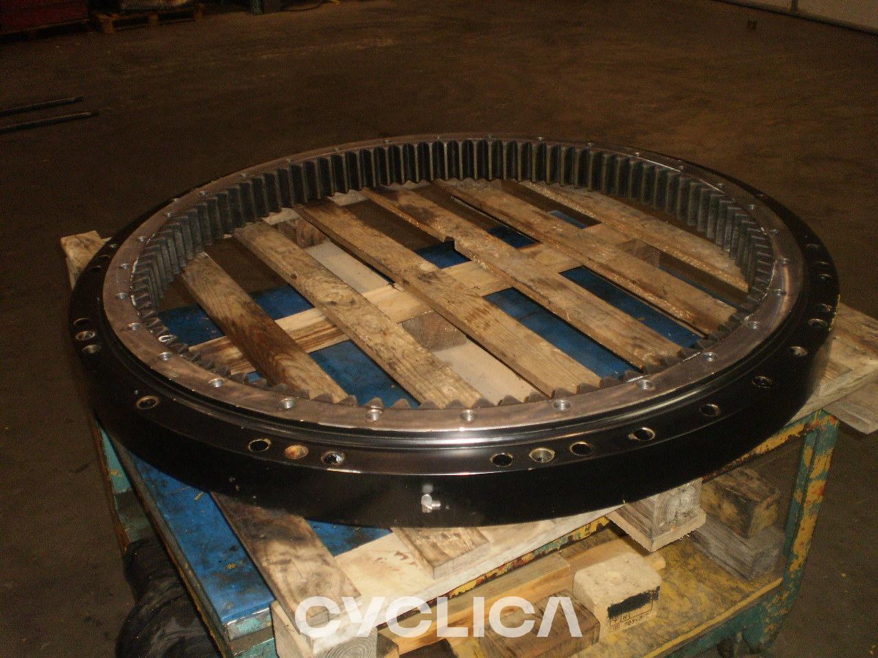 Погон  M320F 1908207U - 1