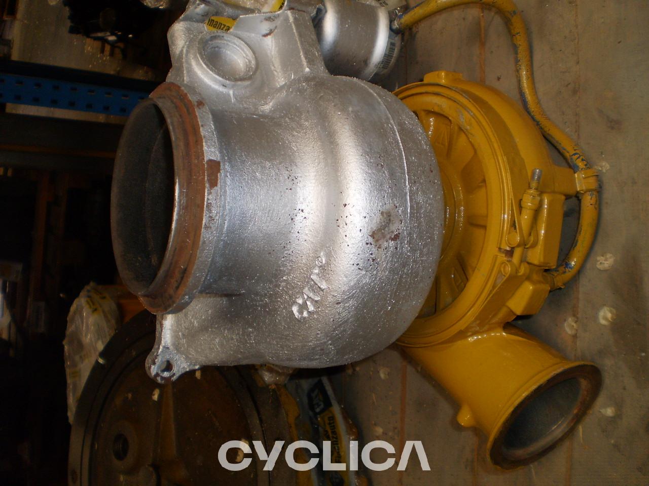 Engine  PIEZAS US 2472963U - 2