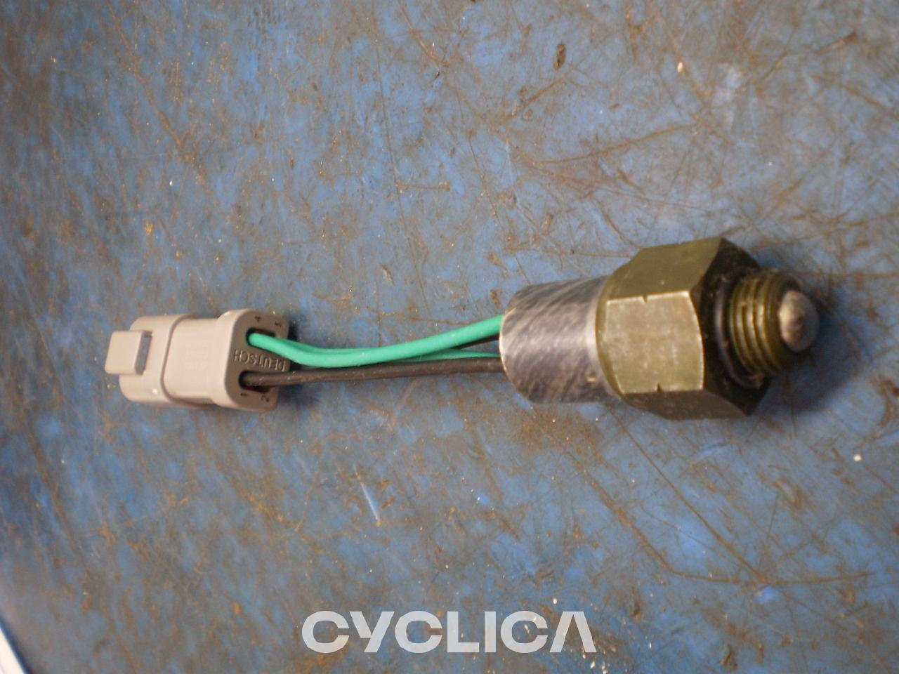 Elektronske komponente  PIEZAS US 1701685U - 2