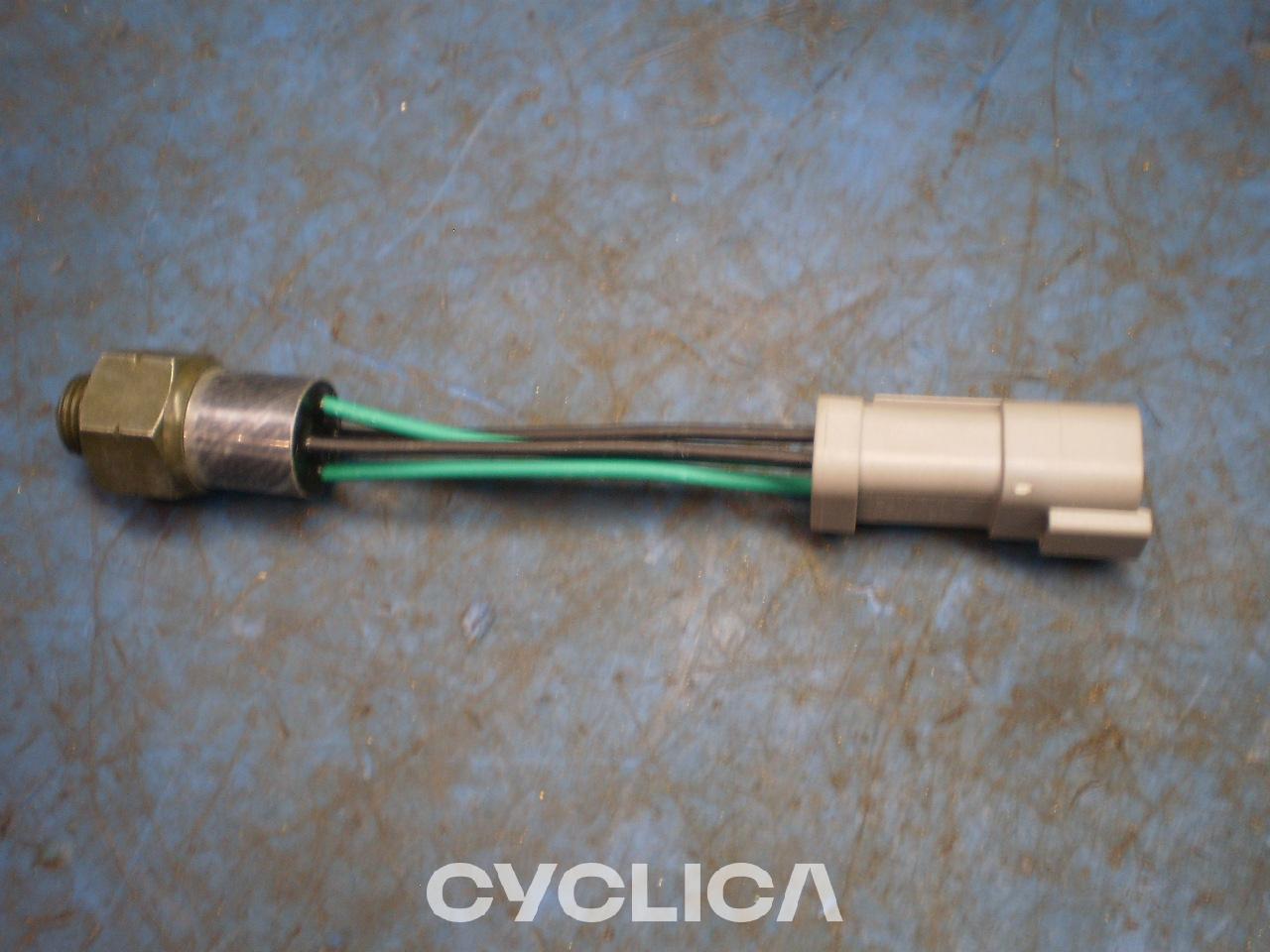 Elektronske komponente  PIEZAS US 1701685U - 1