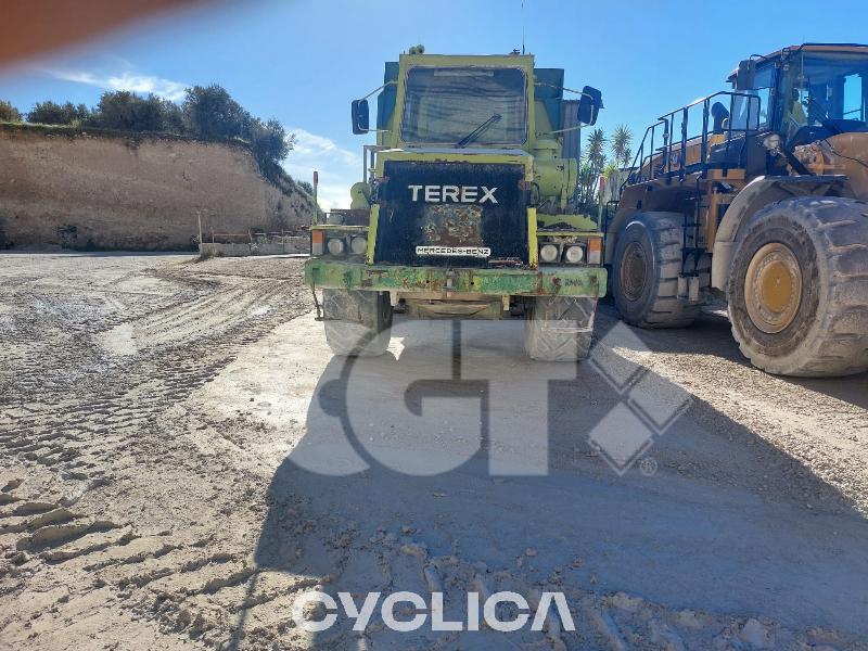 Demperji in zglobni tovornjaki  2766C KA61### - 2
