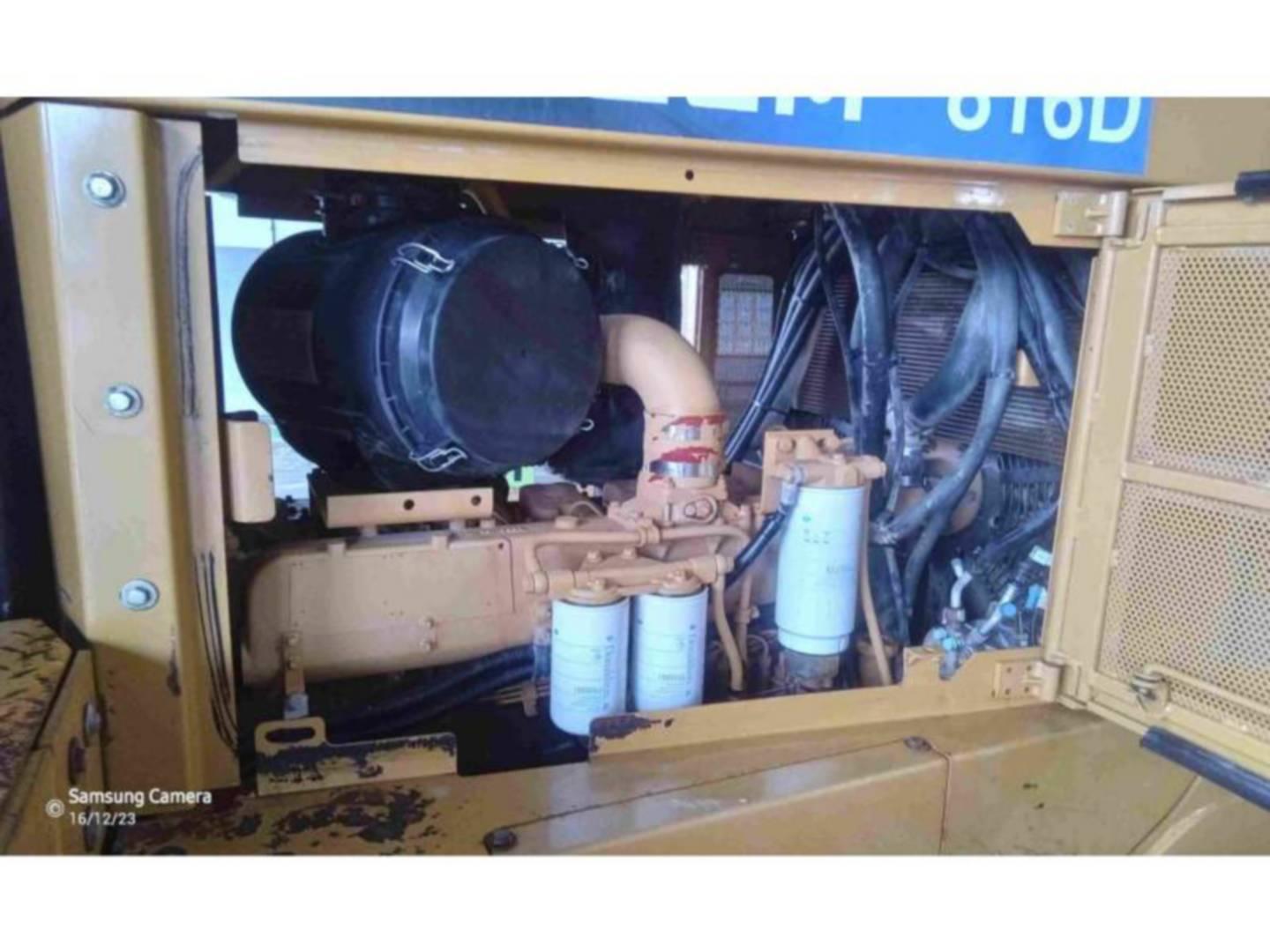 Buldožeri i traktori gusjeničari  SEM816D S8N02709 - 12