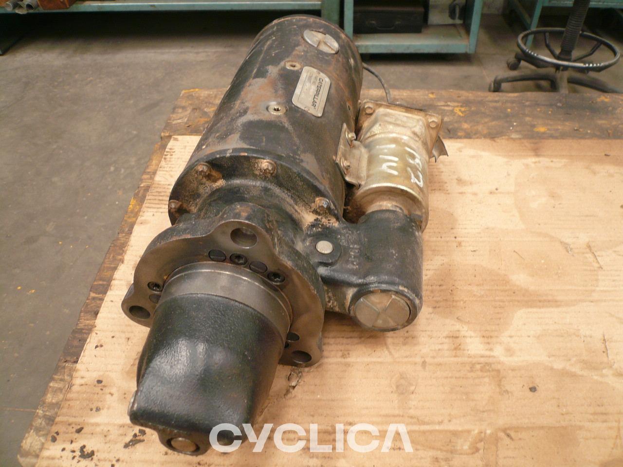 Elektroničke komponente  330CLME 6V0890U - 1