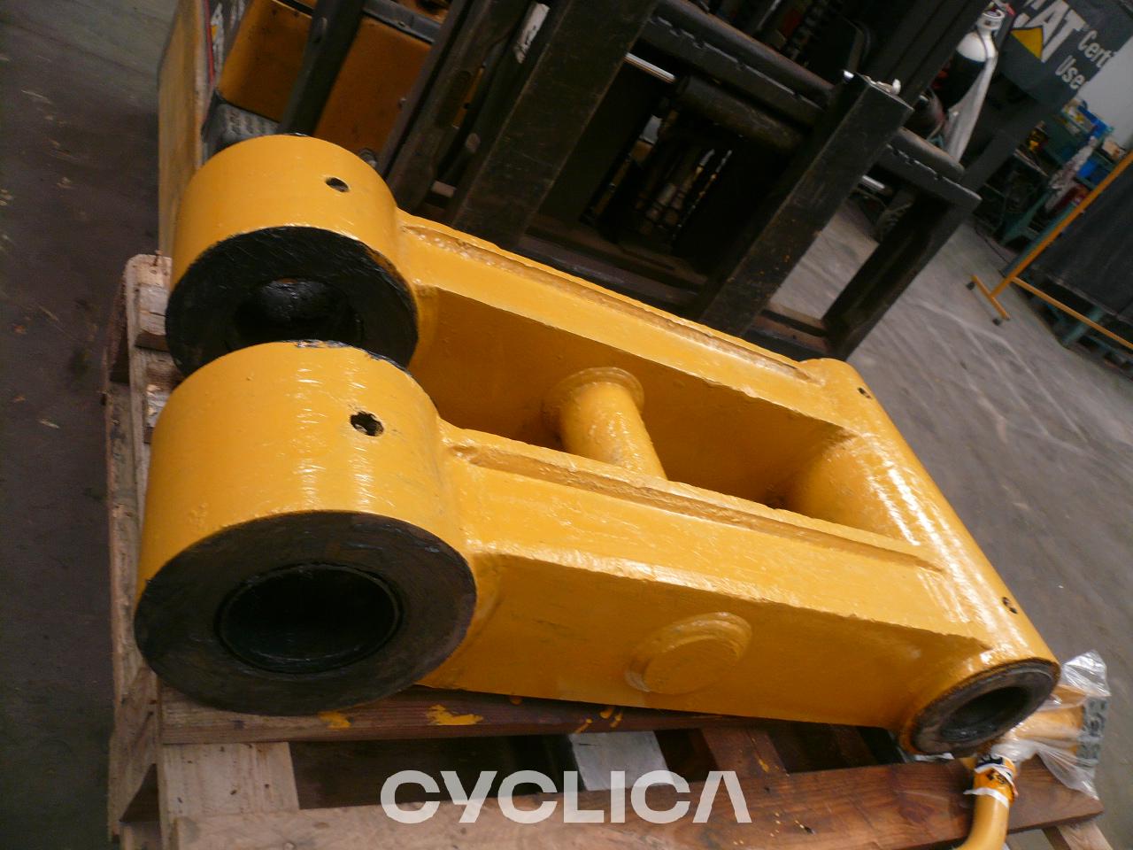 Others  345B II 1332548U - 2