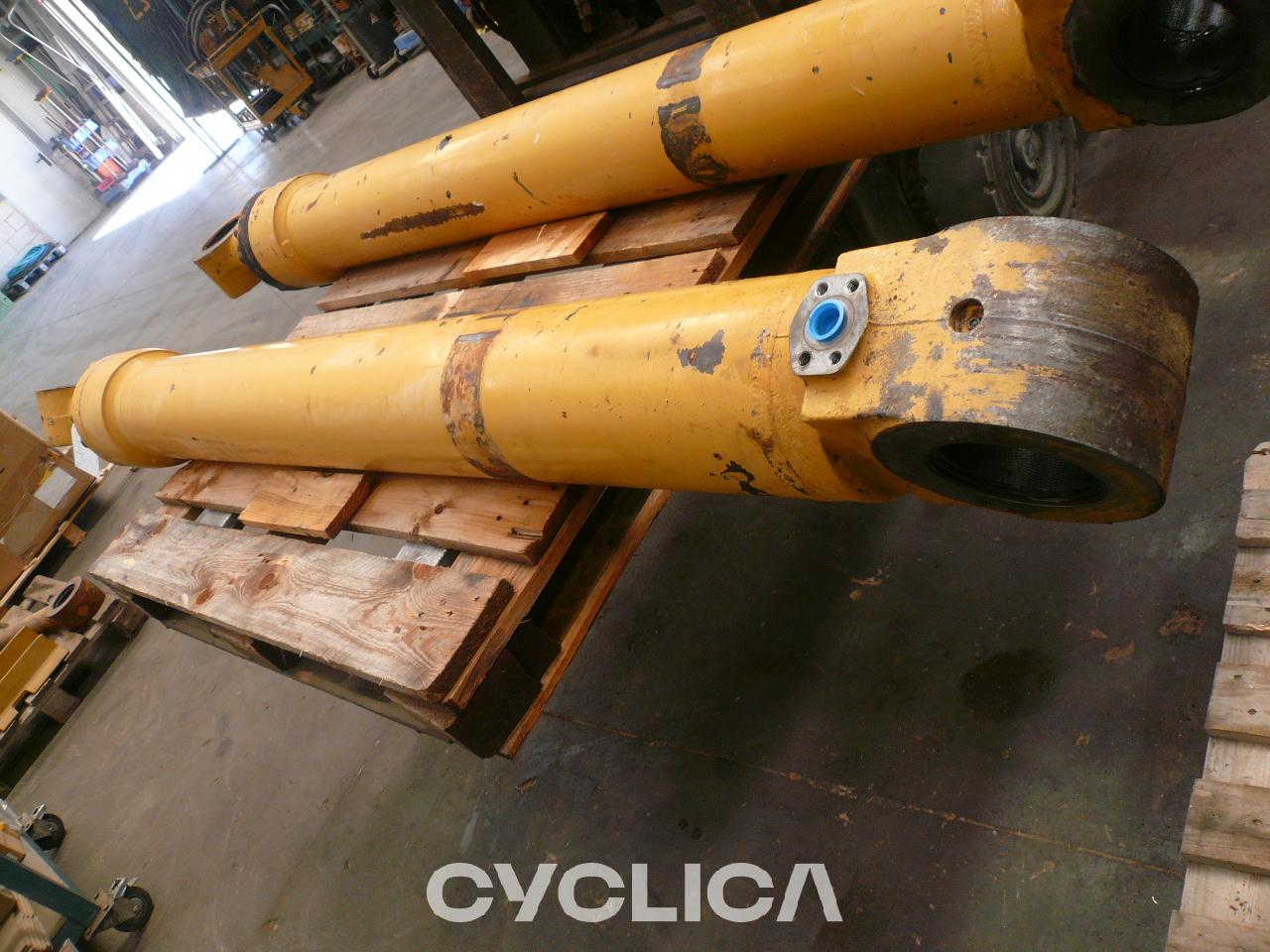Hidraulični  345B II 2003535U - 2