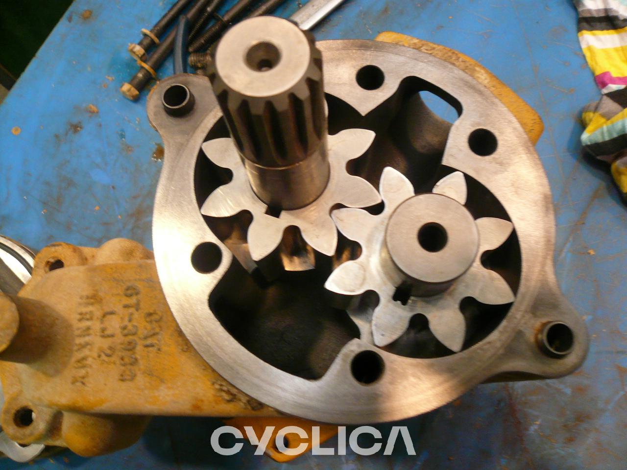 Idraulico  775B 6T3935U - 2