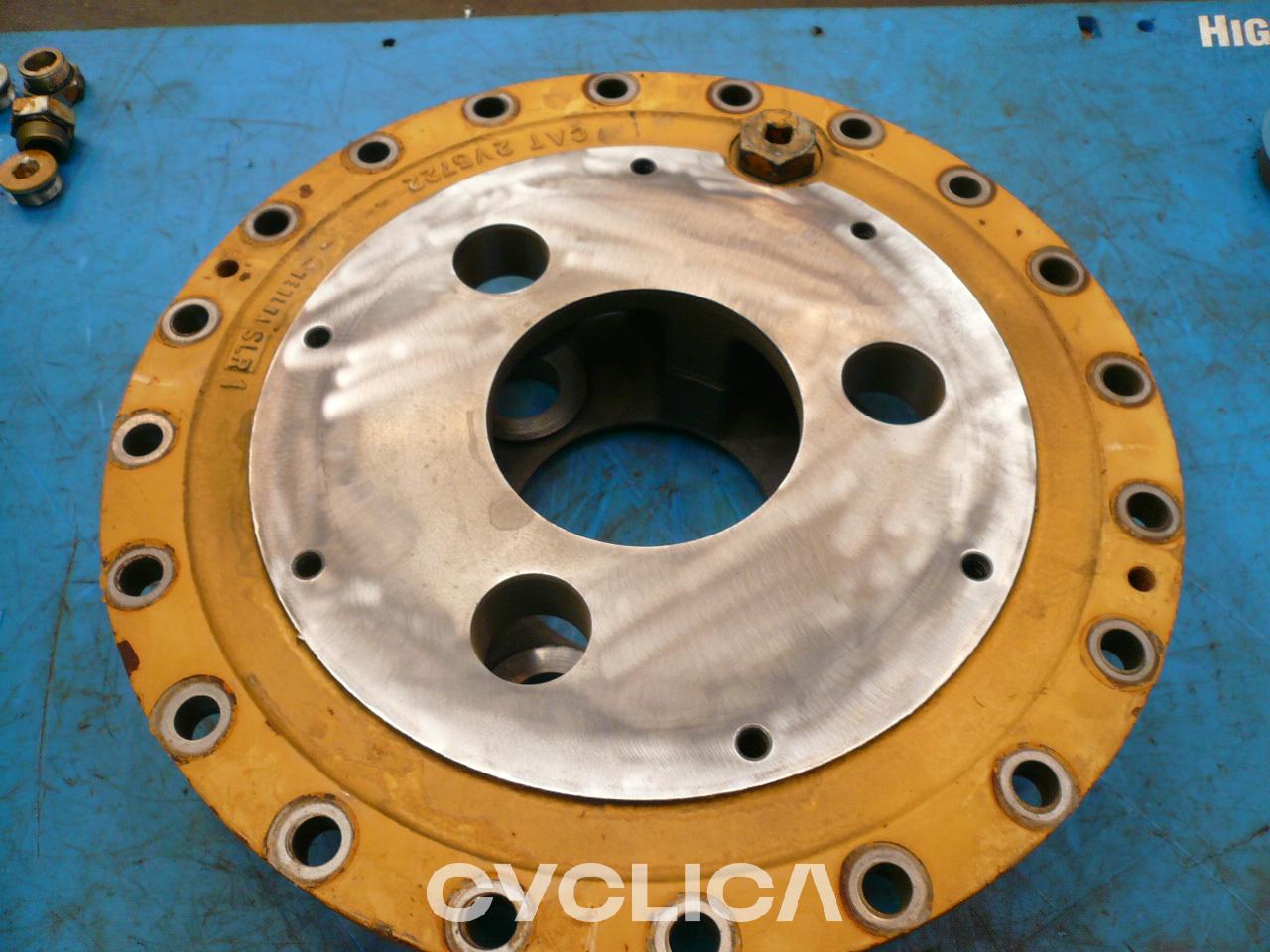 Grupe fuqie  735 2V5722U - 2