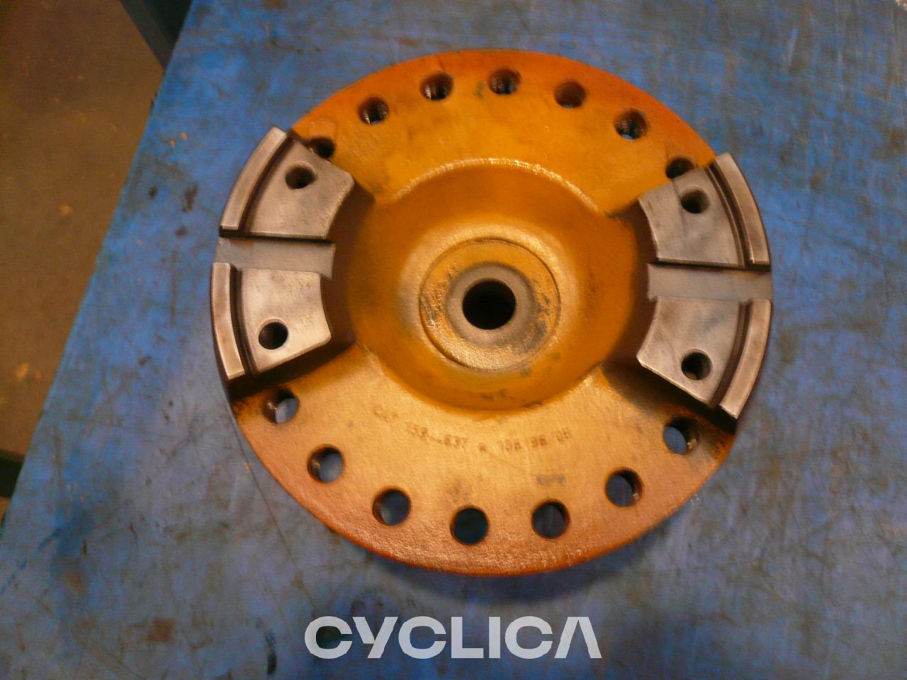 Grupe fuqie  735 1594637U - 2