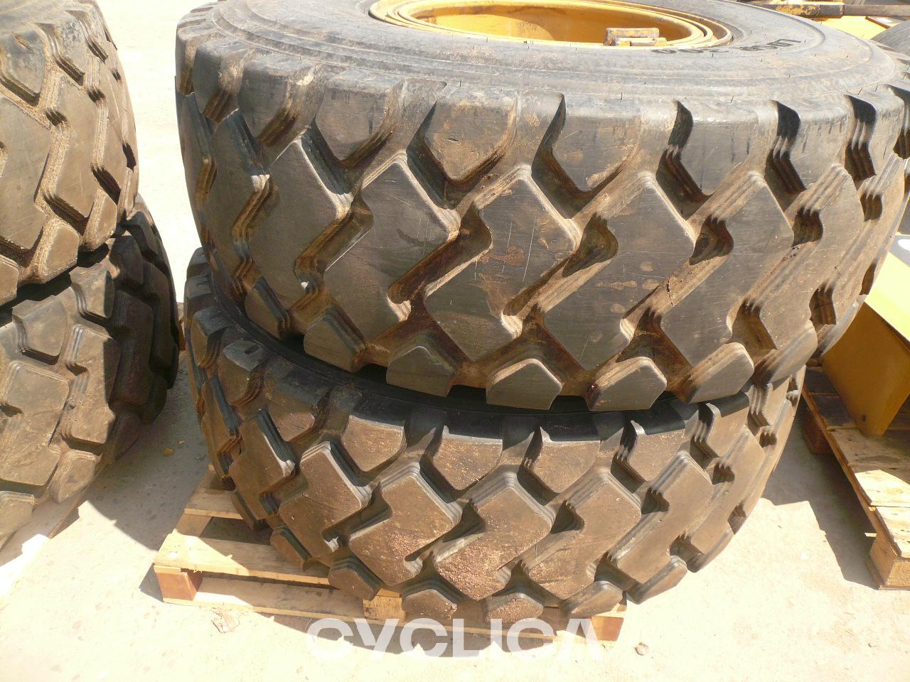 Grupe fuqie  930K 3578878U - 1