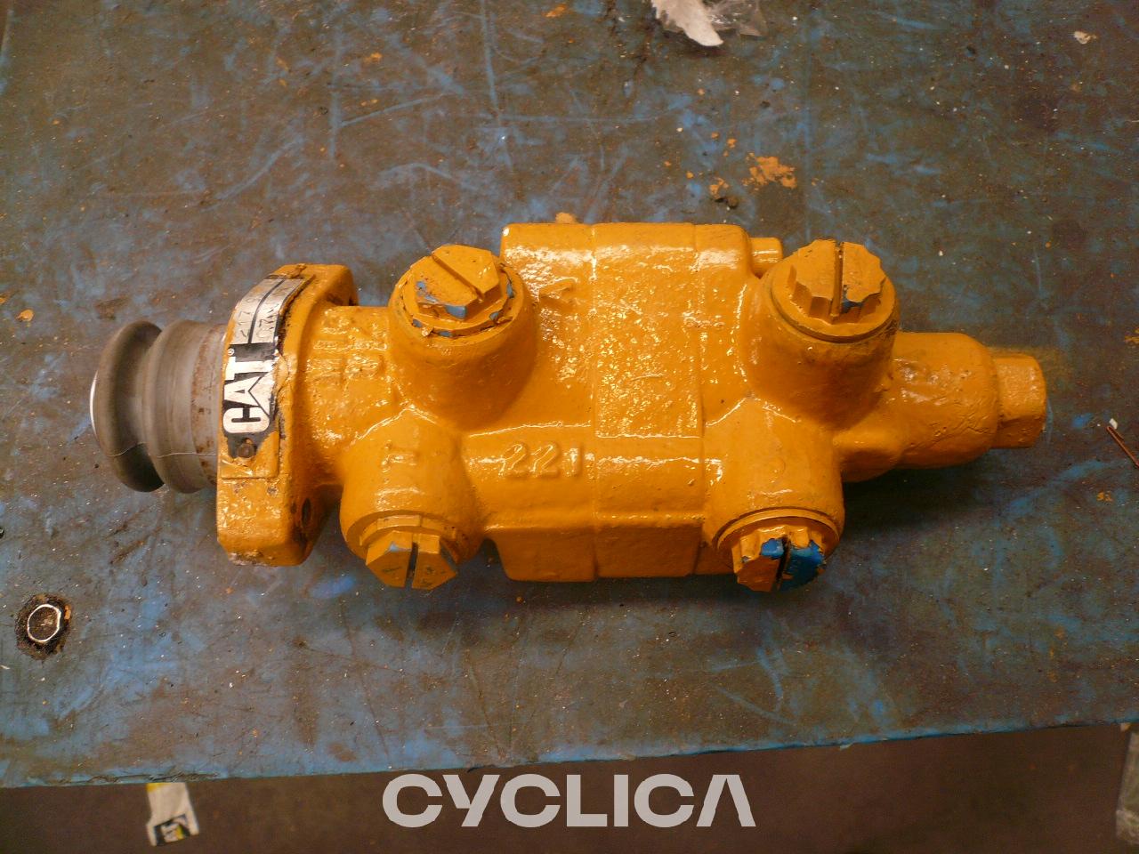 Хидраулика  740 2179037U - 1