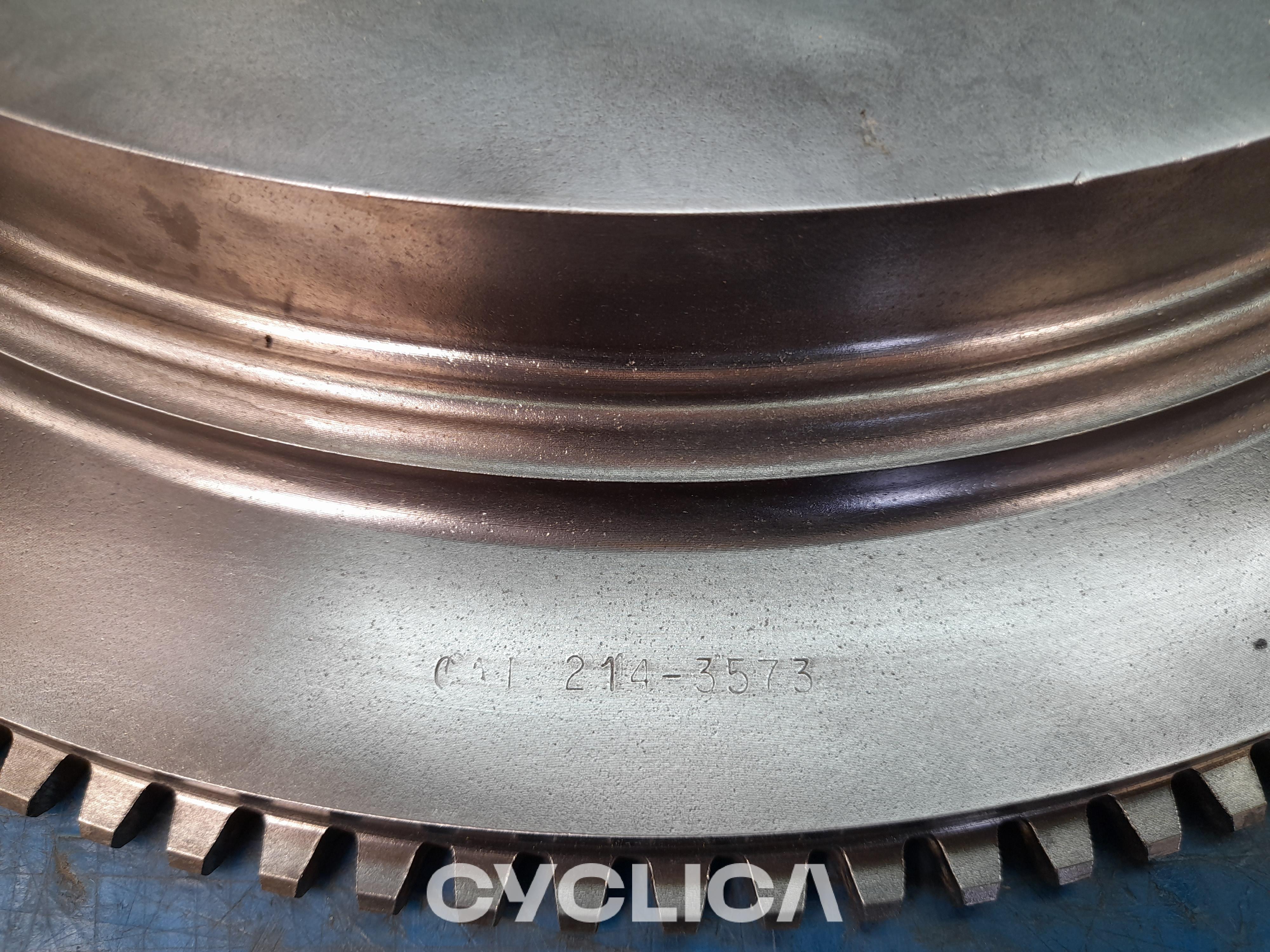 Grupe fuqie  D6T 2143573U - 1