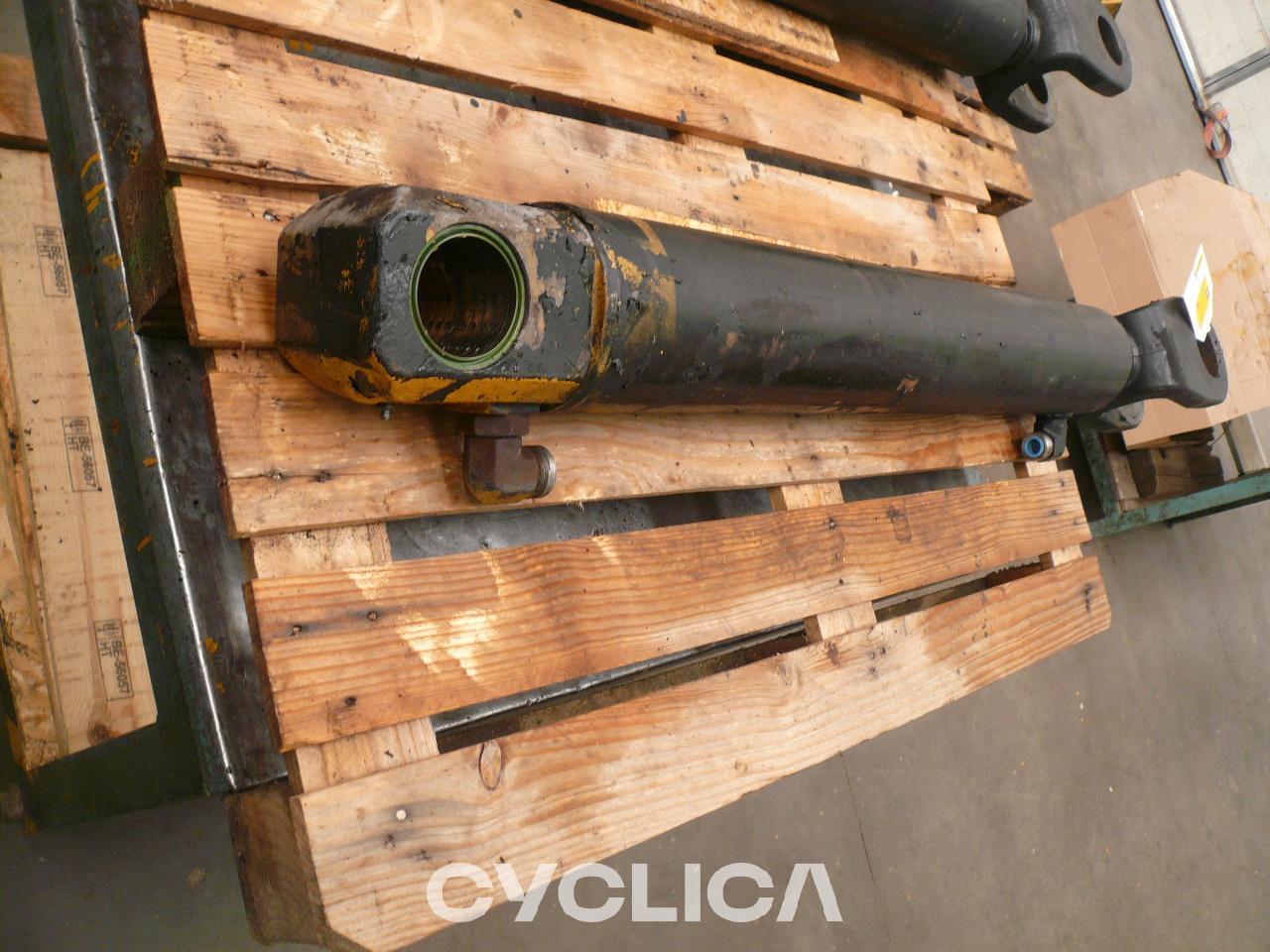 Хидраулика  930K 4955995U - 1