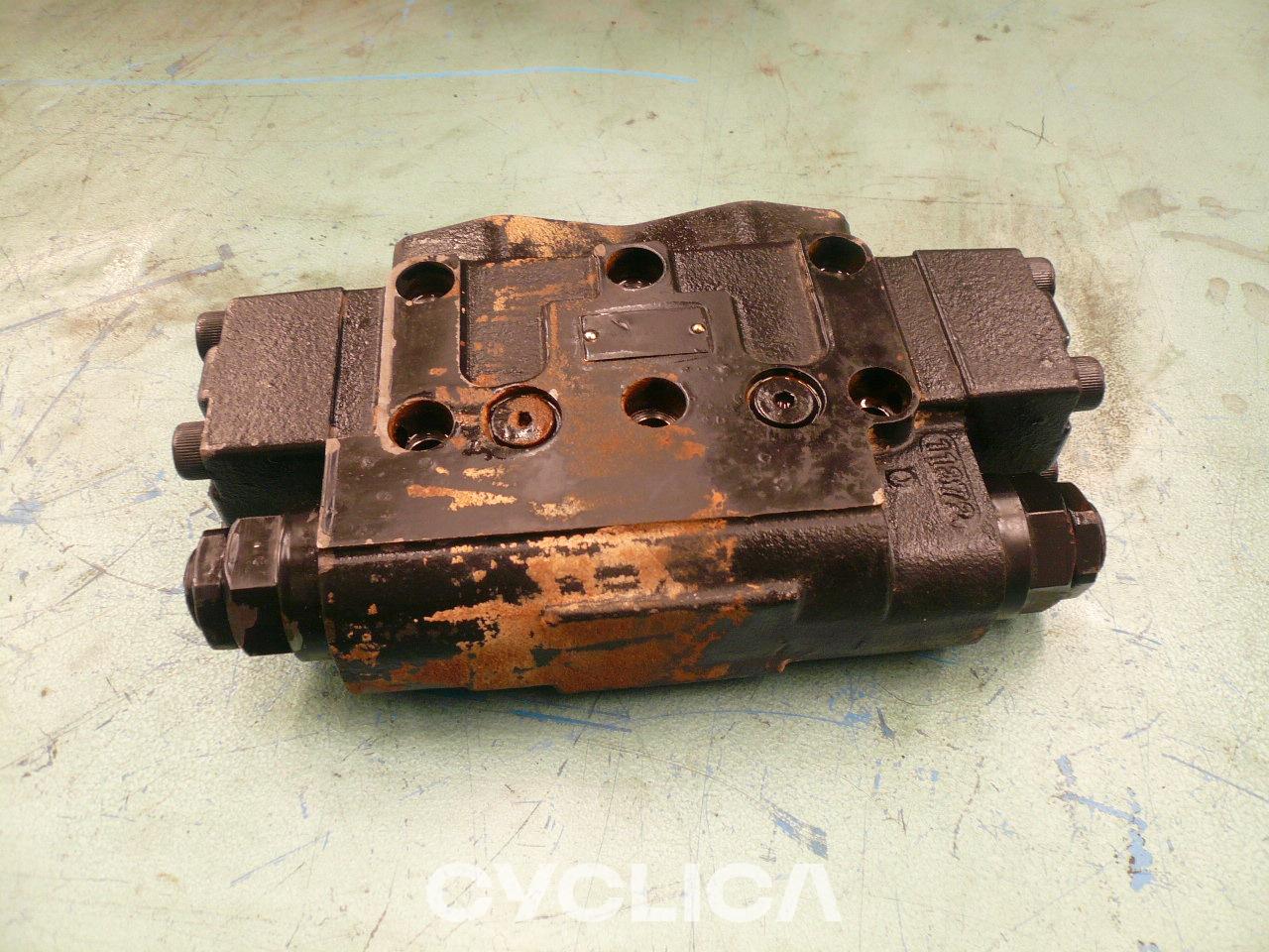 Hidraulički  325DLNIM 2042819U - 2