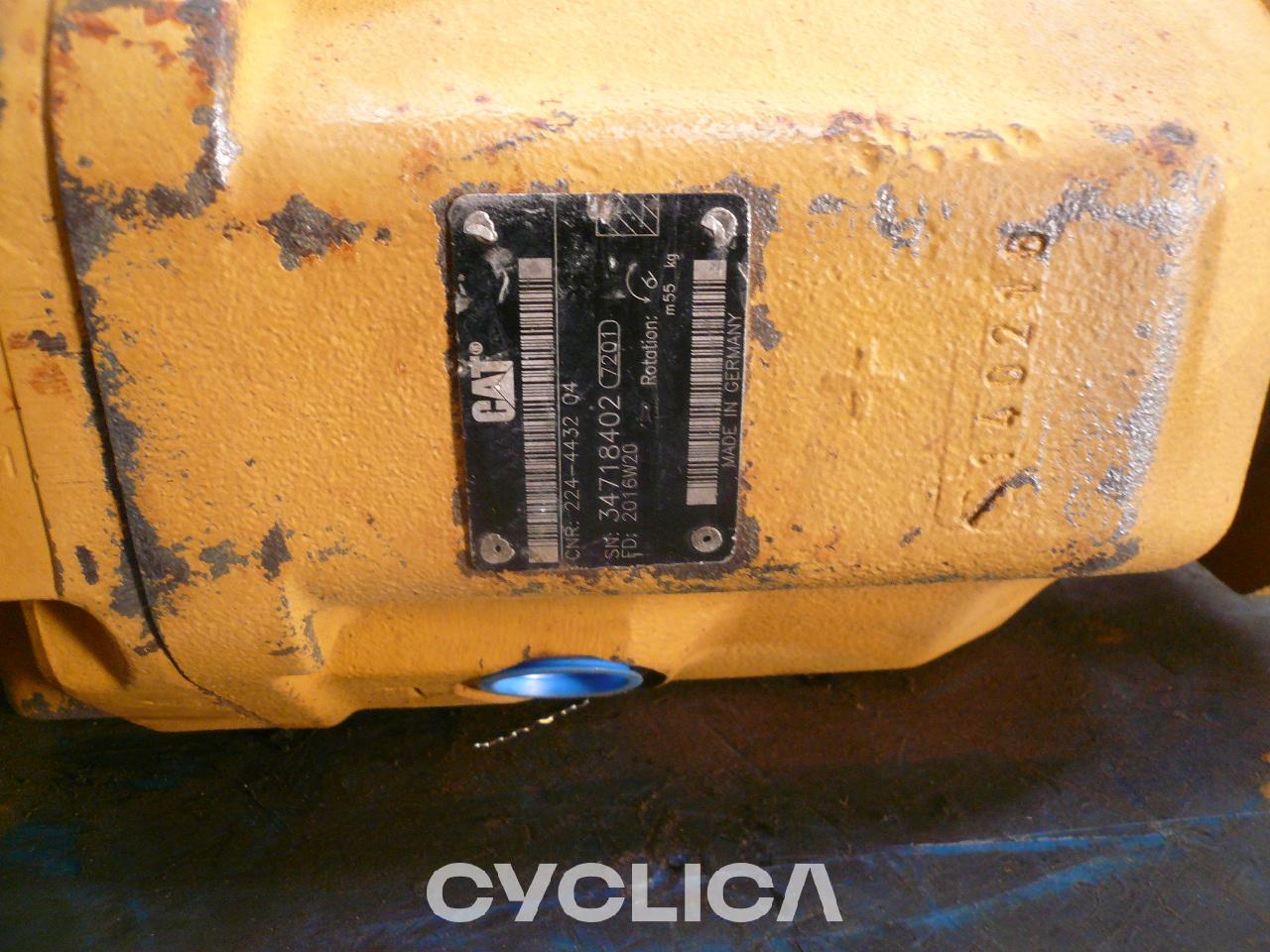 Хидраулика  740 2244432U - 2