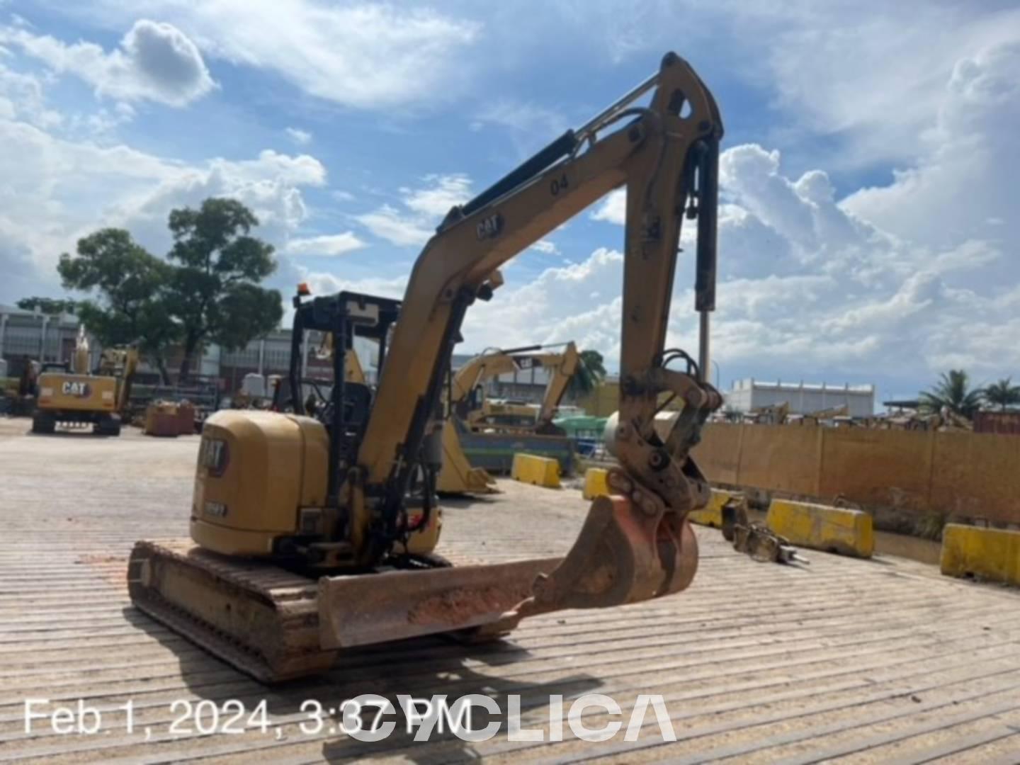 Eskavatorë me Zinxhirë  305E2CR MN300216 - 2