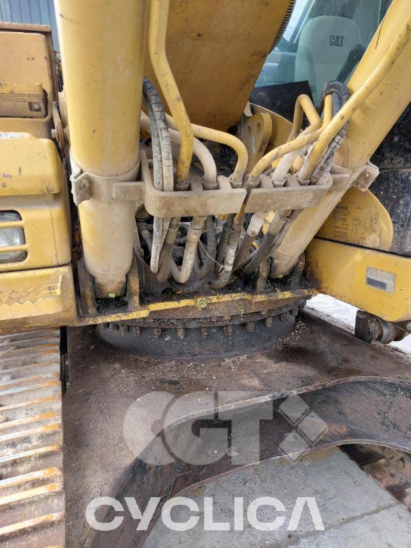 Bageri gusjeničari  323DSA SED00195 - 18