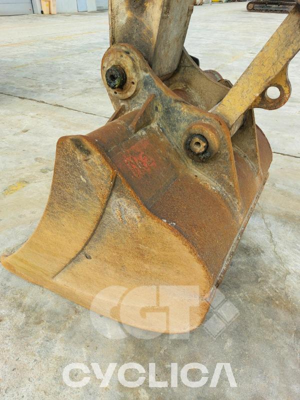 Bageri gusjeničari  323DSA SED00195 - 9
