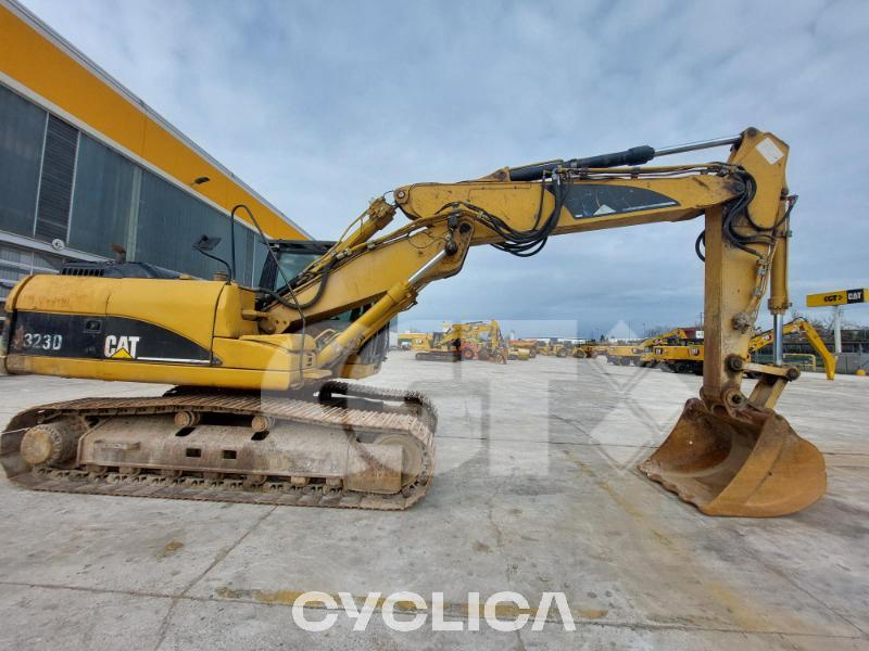 Bageri gusjeničari  323DSA SED00195 - 2