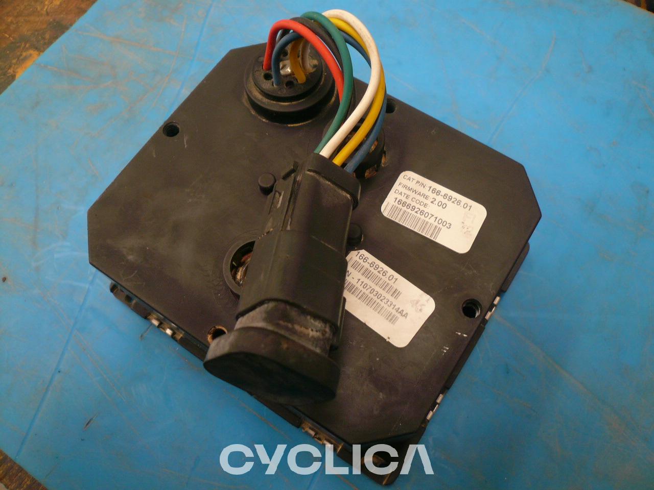 Electronic components  PIEZAS US 1666926U - 2