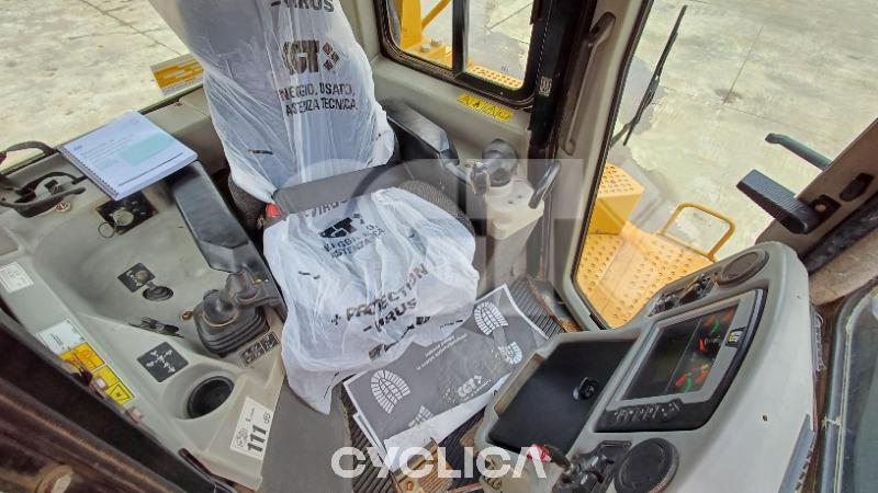 Bulldozers y tractores de cadenas  D6T TSM00129 - 17