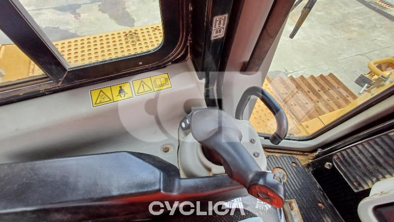 Bulldozers y tractores de cadenas  D6T TSM00129 - 19