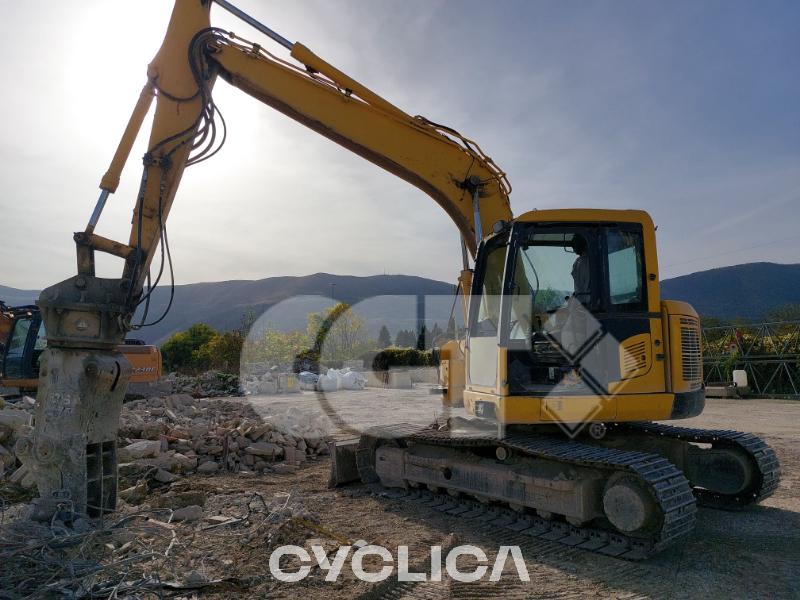 Eskavatorë me Zinxhirë  PC138 25834 - 1