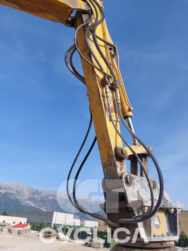Eskavatorë me Zinxhirë  PC138 25834 - 6
