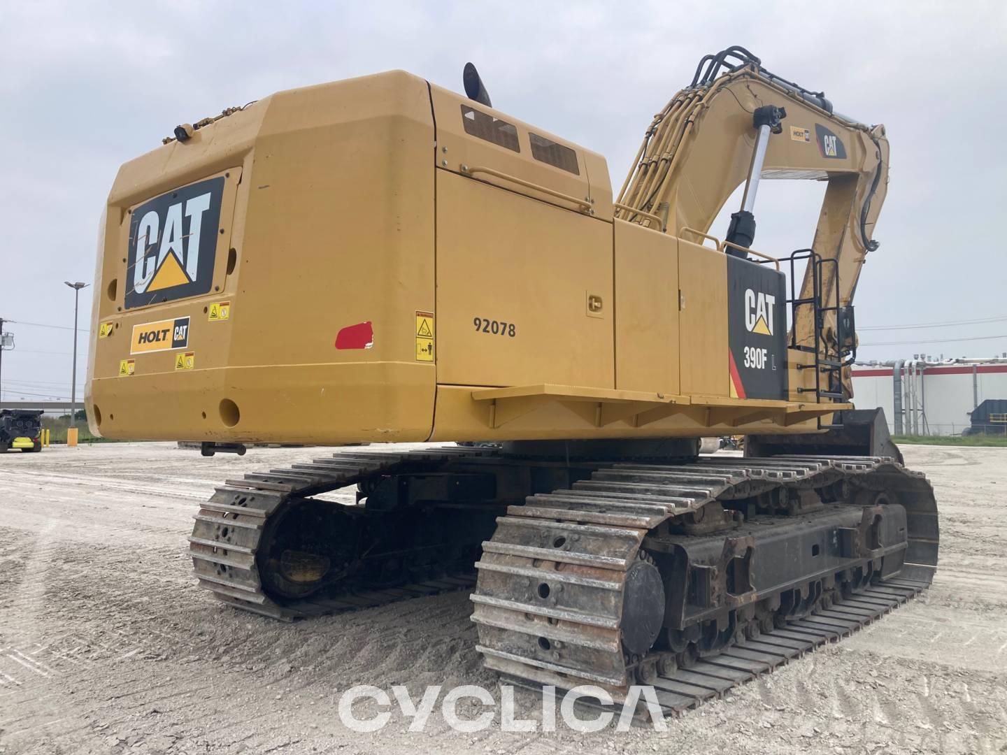 Eskavatorë me Zinxhirë  390FL HNG00251 - 3