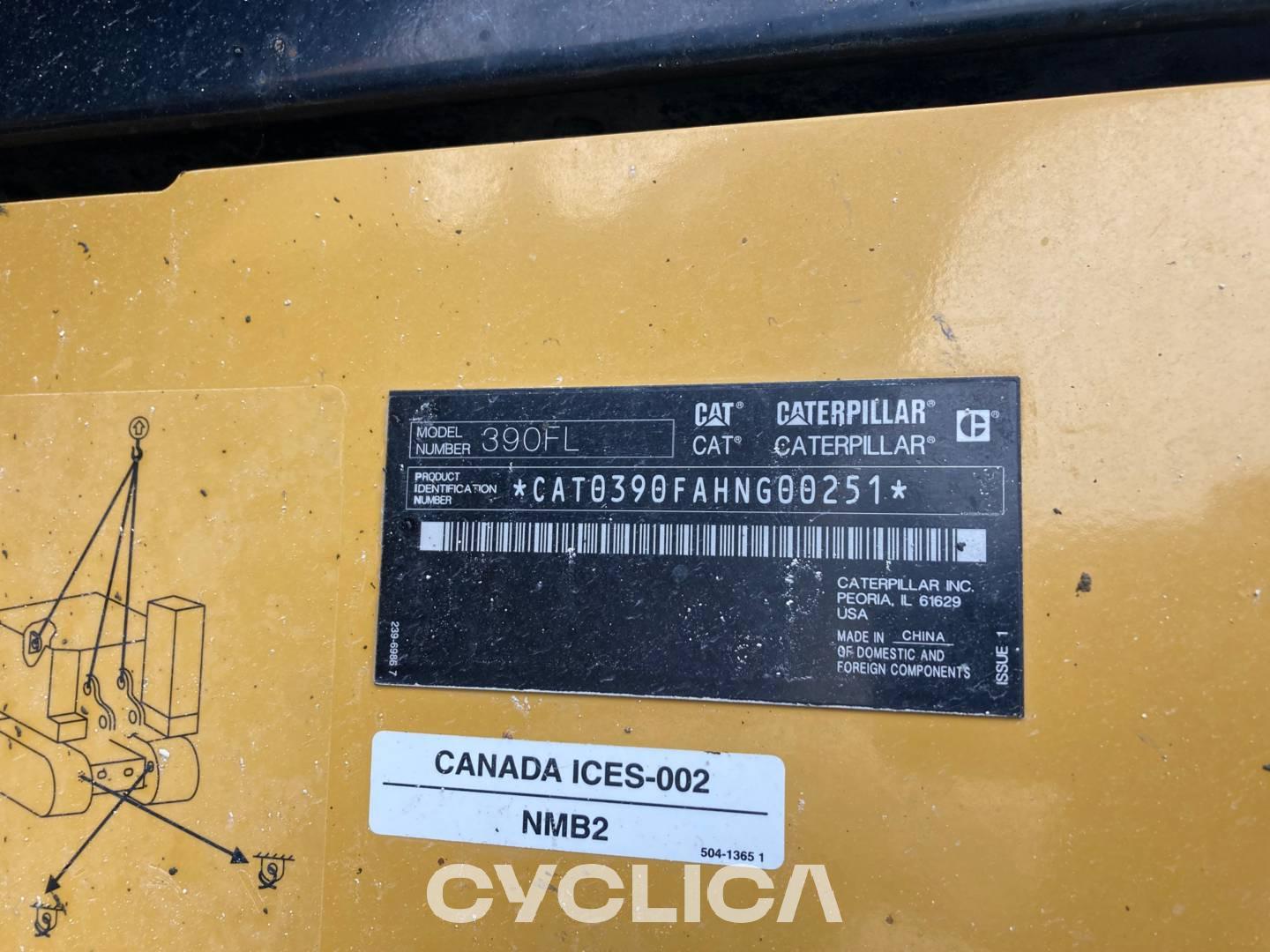 Eskavatorë me Zinxhirë  390FL HNG00251 - 6