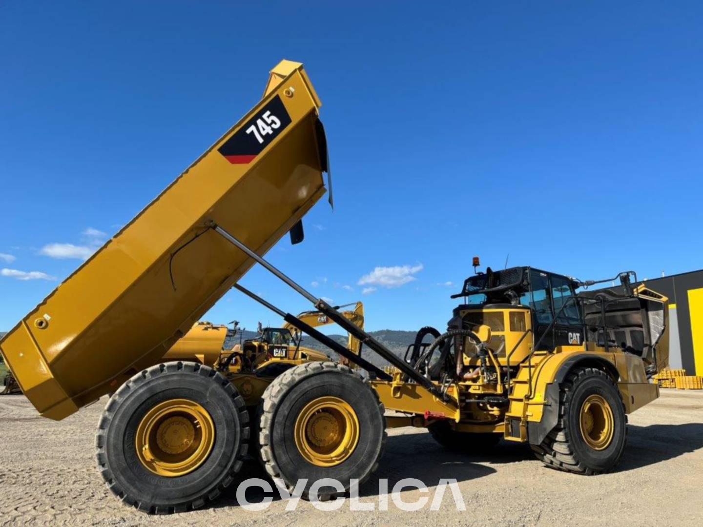 Dumpers and articulated trucks  745-04A 3T600474-REBUILD - 16