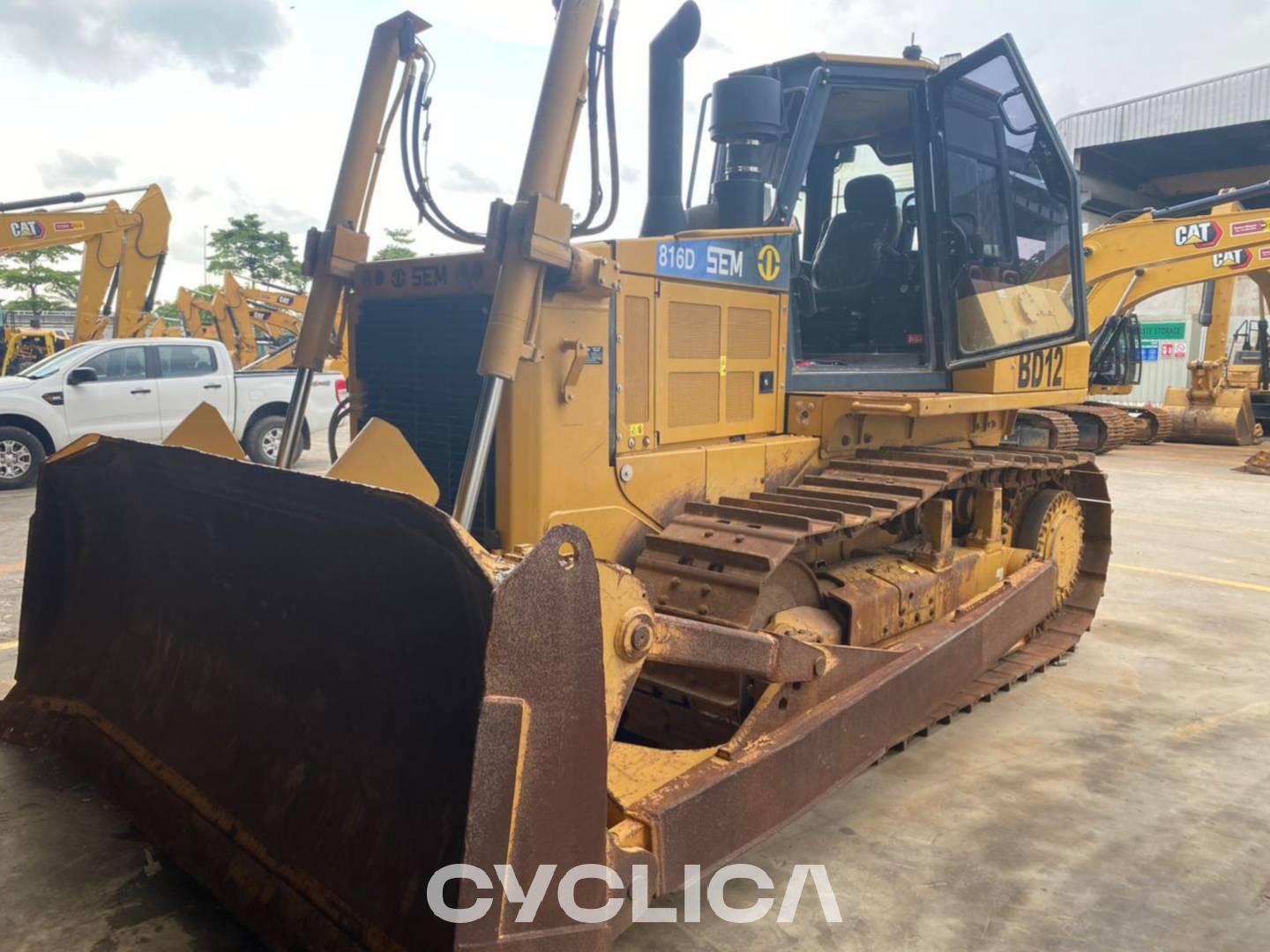 Buldožeri i traktori gusjeničari  SEM816D S8N02463 - 2
