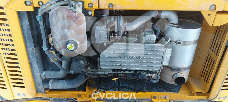 Crawler excavators  JS235 EC02136118 - 17